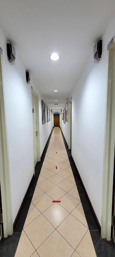 Api-Api Guesthouse كوتا كينابالو المظهر الخارجي الصورة